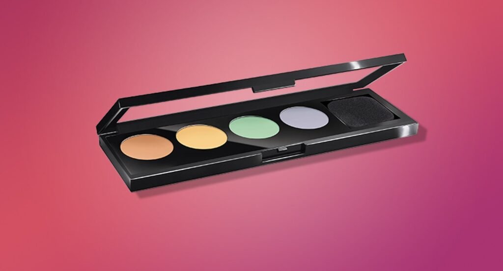 Loreal-Paris-BMAG-Slideshow-20-Makeup-Product-Essentials-Every-Woman-Should-Own-Slide5