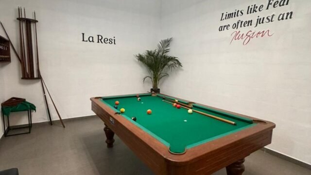 06e87f43-5be4-48f8-ad12-7c740cc54f51-1-2