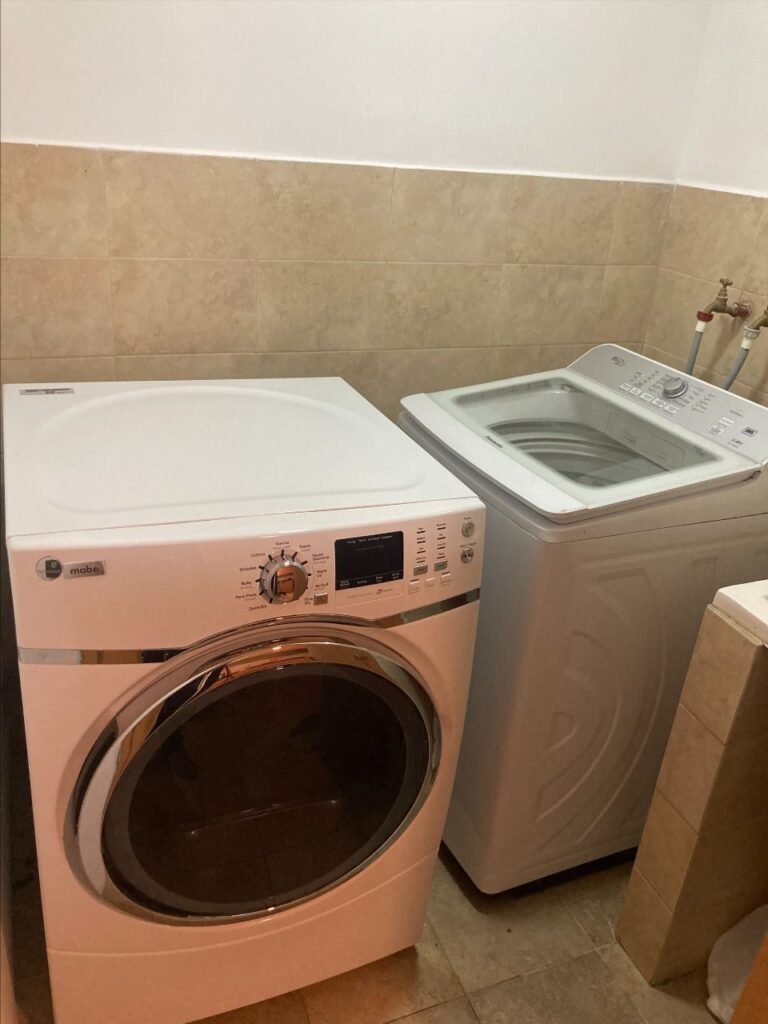 480f25e4-4ca1-47c7-a11e-4723416c2a2f-1