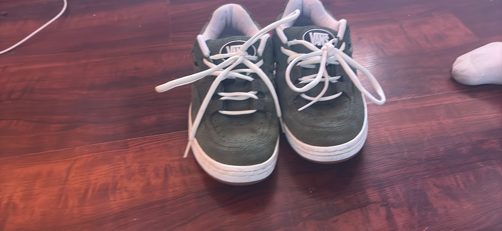 A7FF5DE1-E862-4D4E-8D13-39EE9178A3D2